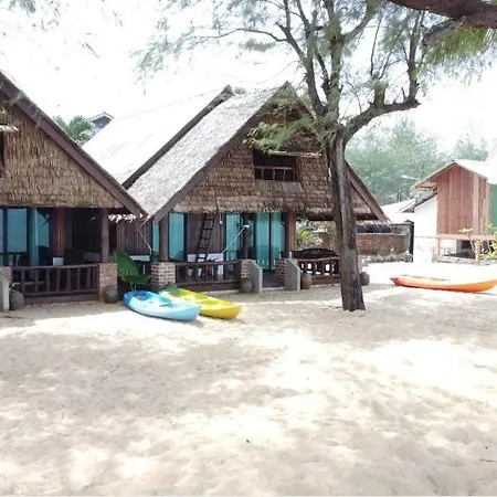 Sunrise Chalet Marang Exterior photo