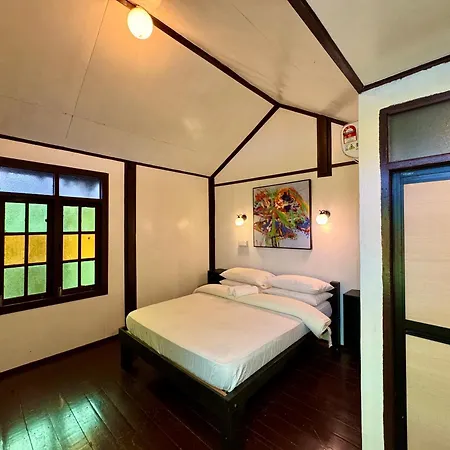 Sunrise Chalet Marang Exterior photo