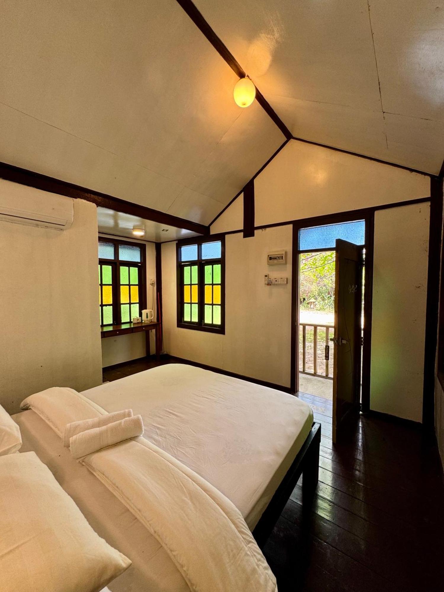Sunrise Chalet *